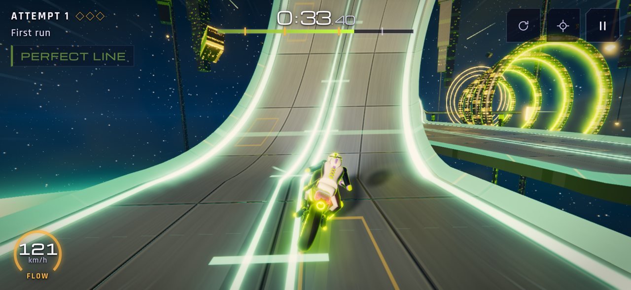 Level 8, Verticality: the bike climbs a huge curved ramp toward rings of light.